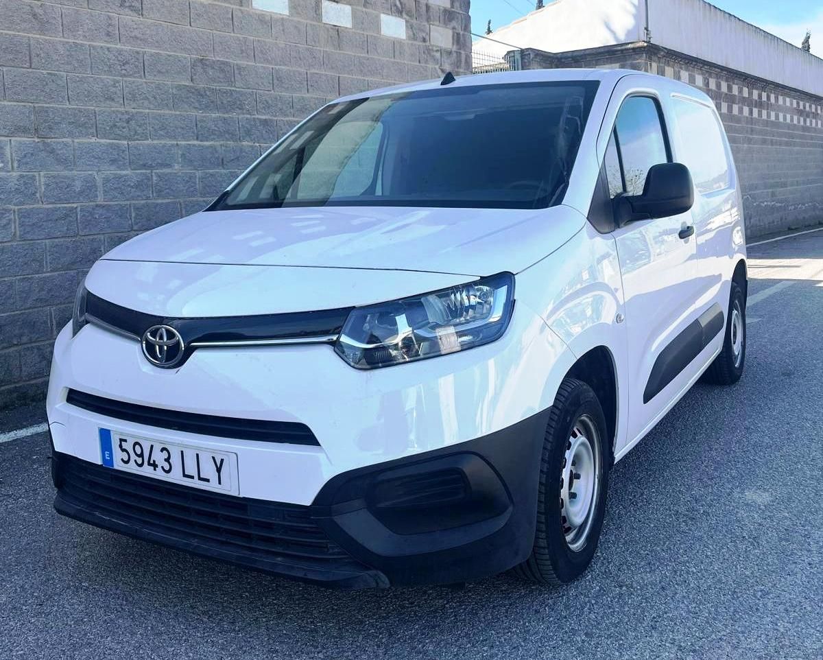 TOYOYA PROACE CITY